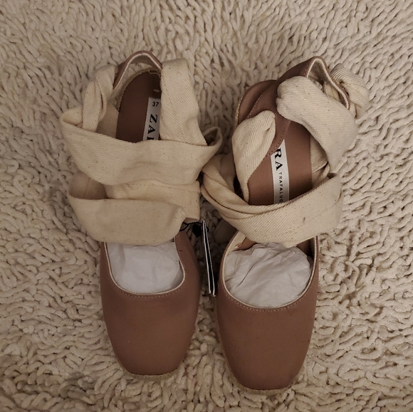 Zara lace up sandals - Picture 4 of 4